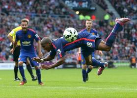 Van Gaal's wait for league win goes on